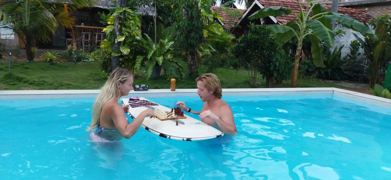 Surf Gangs Arugambay Hotell Arugam Bay Exteriör bild