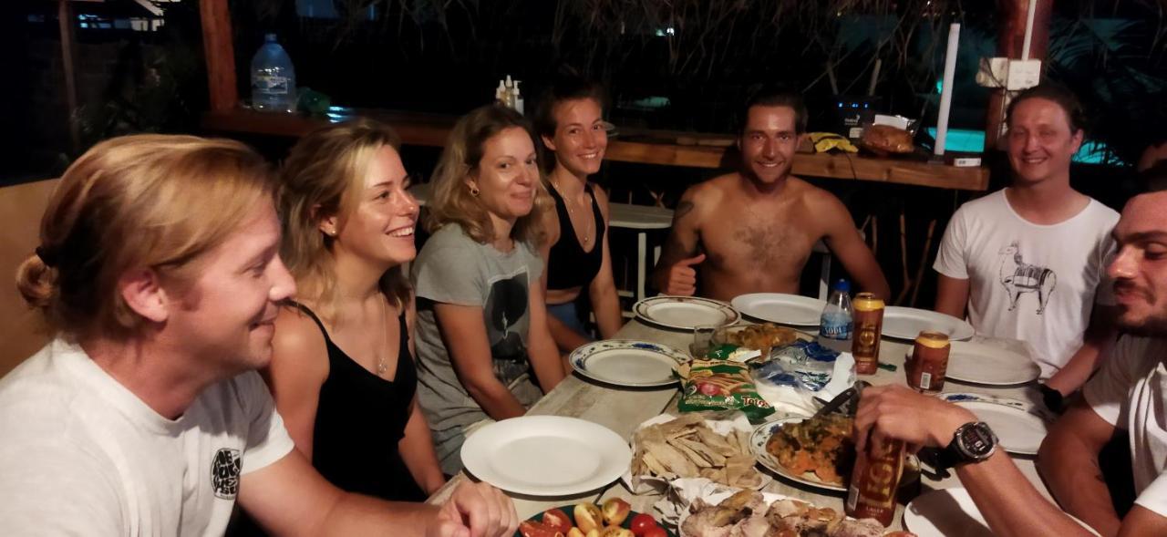 Surf Gangs Arugambay Hotell Arugam Bay Exteriör bild